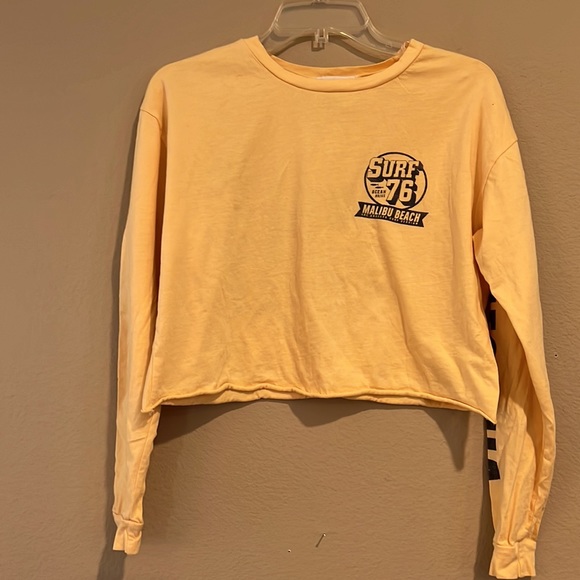 FRENCH PASTRY hello long sleeved crop top! - Picture 2 of 8